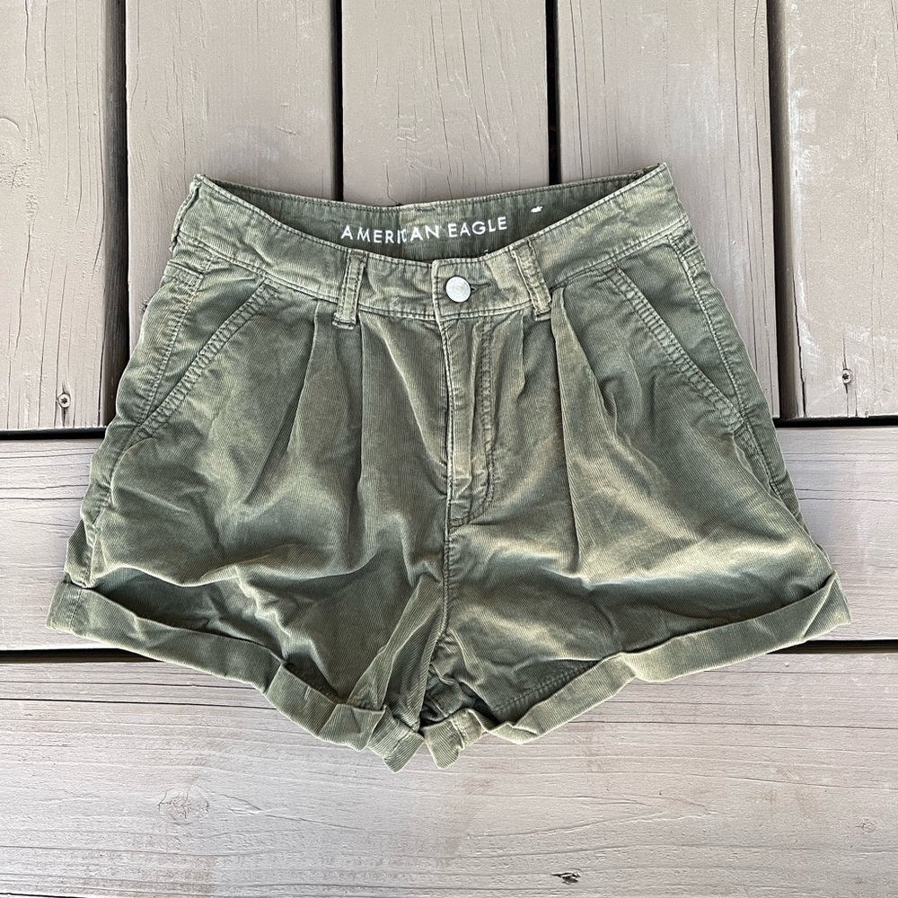 SOLD ON CURTSY APP